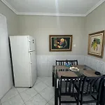 House * نيكيتي