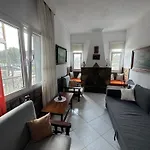 فيلة House